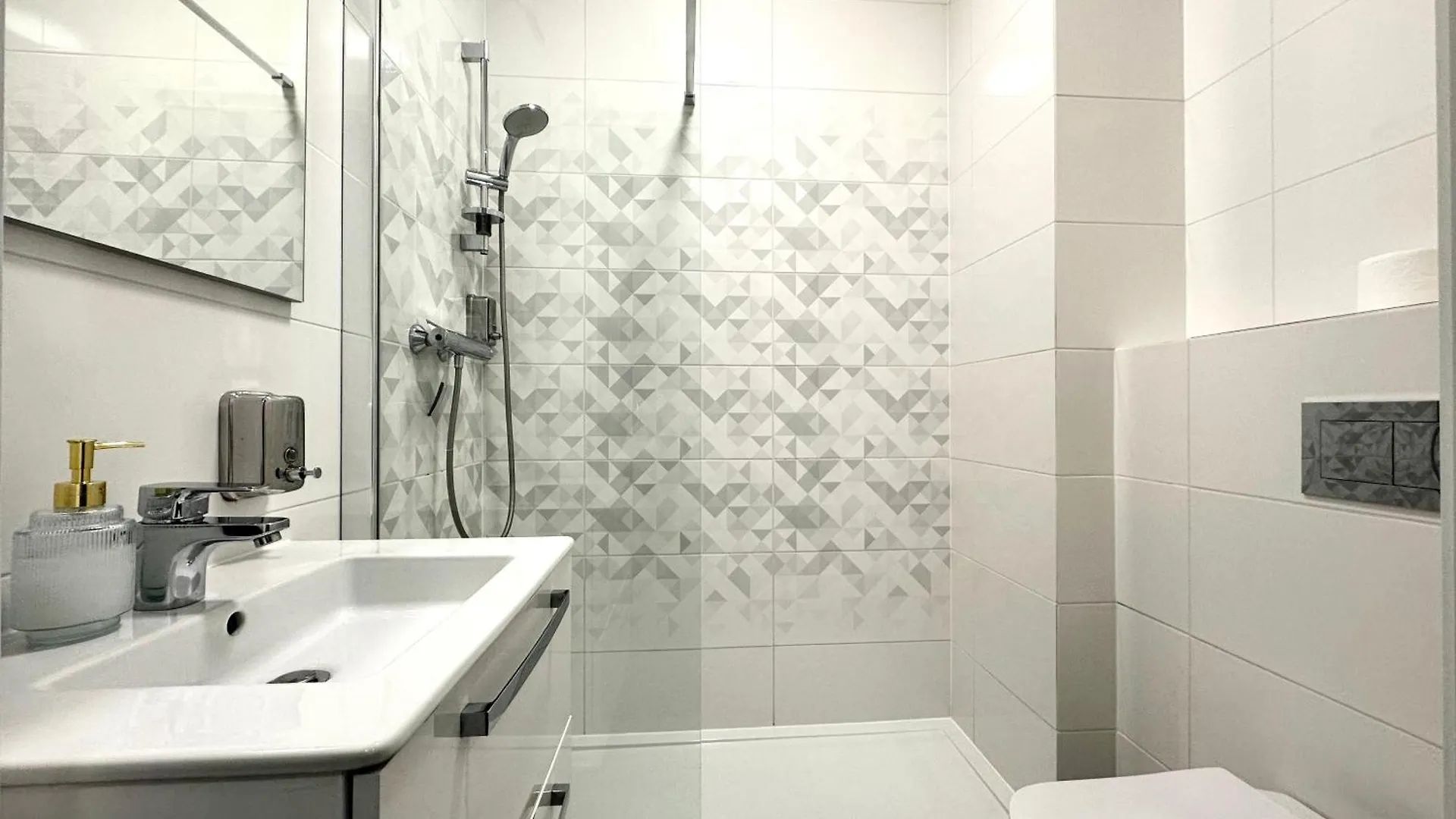 Przyjazni 16 Apt 25 - Self Check-In 20H - Lift Breslau